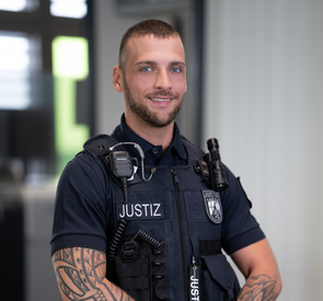 Justizwachtmeisterinnen und Justizwachtmeister (m/w/d)